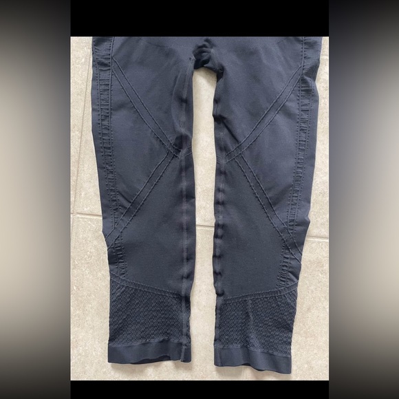 Mother Tucker By Belly Bandit Shapewear Active Capri Leggings Size L - Picture 3 of 4